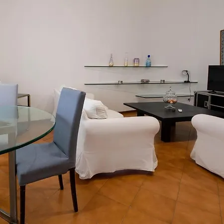 Alan Apartman *